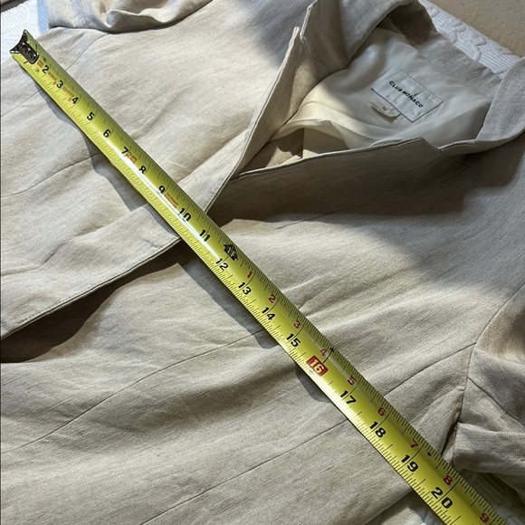 Club Monaco Cream Tailored linen blend Blazer. Size 10. - Picture 10 of 10